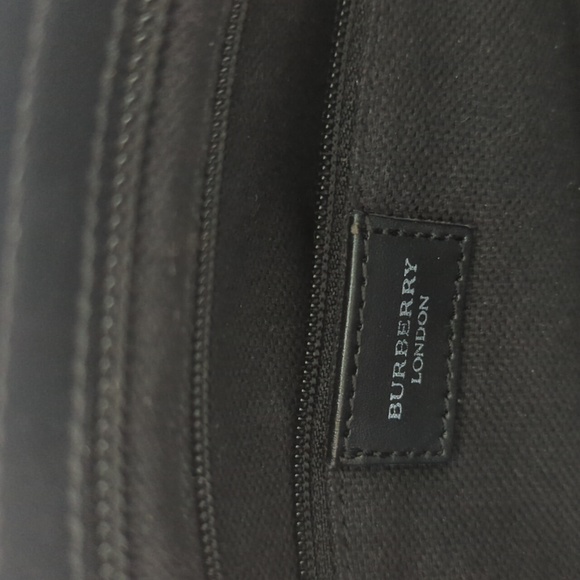 Authentic Burberry handbag - Picture 3 of 6